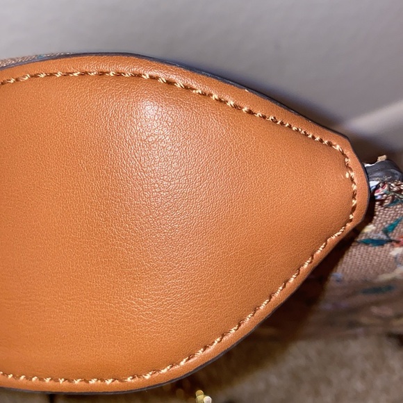 Nine West floral crossbody - Picture 8 of 10